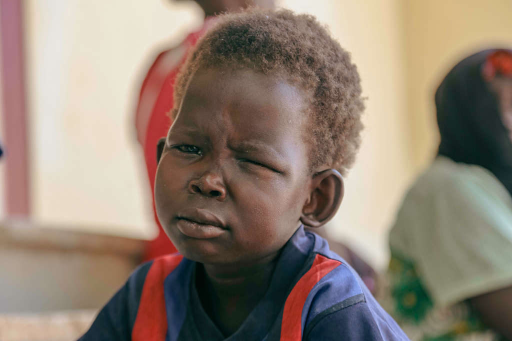 bambino con disabilità visiva